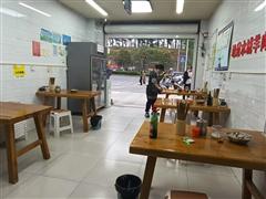省医对面临街商铺转让 47平方